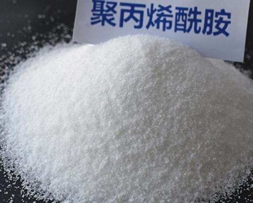 PAM是一种普遍的新式水处理材料，它被称作纯水系统的混凝剂，虽然依据离子的特性能够分成四种，但较常用的仅有阳离子型聚丙烯酰胺和阴离子型聚丙烯酰胺。废水处理选用阴离子聚丙烯酰胺解决污水，选用阳离子聚丙烯酰胺解决污泥。