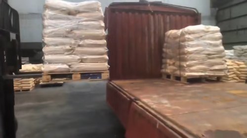 吉林萤石矿专用聚丙烯酰胺装车现场
